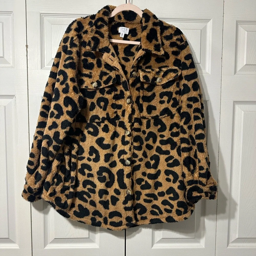 Time and Tru Brown Leopard Teddy Jacket - Picture 1 of 4
